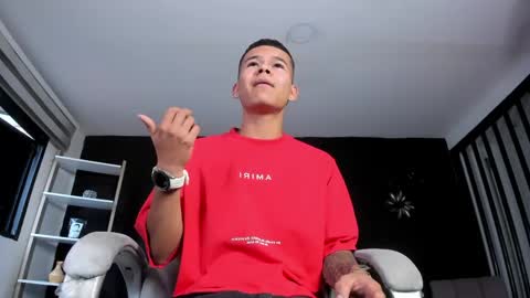 dylanroyce_ online show from 04-09-26, 01:05