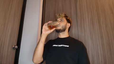 dylanxfun online show from 12-21-25, 04:08