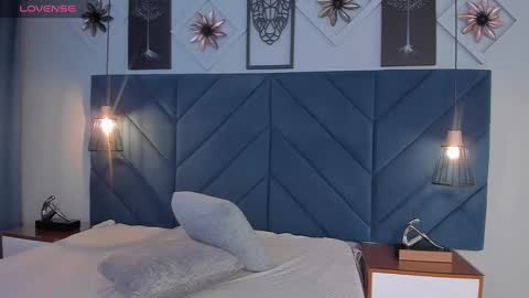 Juana online show from 02-10-25, 01:14