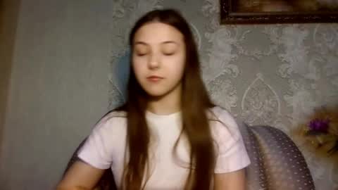 Yuni online show from 03-22-26, 01:58