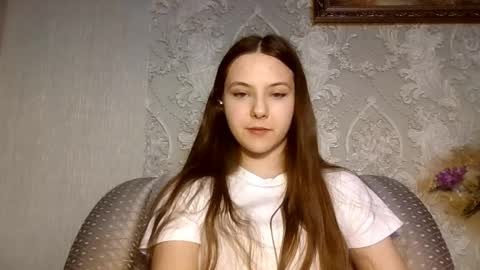 Yuni online show from 04-12-26, 01:27