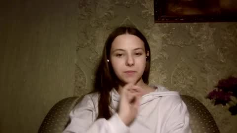 Yuni online show from 04-19-26, 06:10