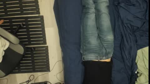 Snapshot of ears2ears chatting on 12-01-25, 02:49 Ears2ears online show from 12-01-25, 02:49