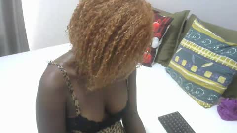 Snapshot of east_queen chatting on 12-09-24, 10:43 east_queen online show from 12-09-24, 10:43