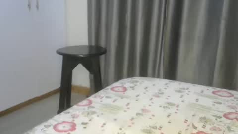 Snapshot of east_queen chatting on 01-07-25, 03:24 east_queen online show from 01-07-25, 03:24