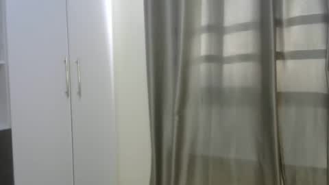 Snapshot of east_queen chatting on 01-18-25, 01:40 east_queen online show from 01-18-25, 01:40