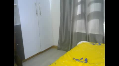 Snapshot of east_queen chatting on 01-19-25, 12:28 east_queen online show from 01-19-25, 12:28