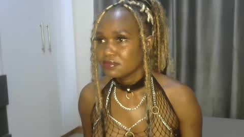 Snapshot of east_queen chatting on 02-02-25, 02:56 east_queen online show from 02-02-25, 02:56
