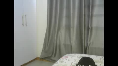 Snapshot of east_queen chatting on 02-23-25, 09:33 east_queen online show from 02-23-25, 09:33