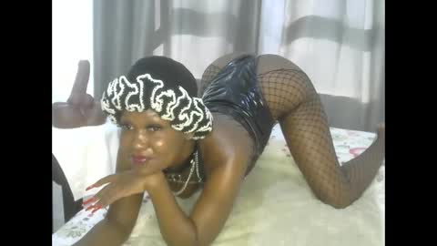 Snapshot of east_queen chatting on 02-23-25, 12:37 east_queen online show from 02-23-25, 12:37