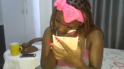 Snapshot of east_queen chatting on 03-02-25, 05:54 east_queen online show from 03-02-25, 05:54