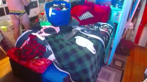 Snapshot of eastbayboy57 chatting on 11-28-25, 03:36 eastbayboy57 online show from 11-28-25, 03:36