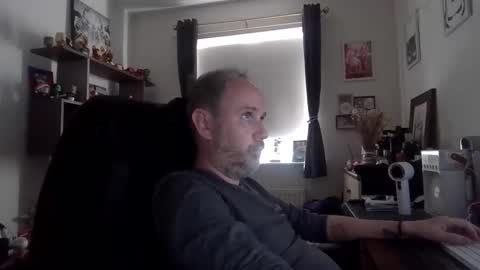 Snapshot of eastmidssoul chatting on 05-27-26, 07:38 eastmidssoul online show from 05-27-26, 07:38