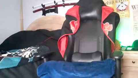 TWITTER   INSTAGRAM    easybreezy20   ONLINE 1230 AM TO 7AM online show from 02-17-25, 06:09