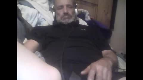 Snapshot of easye4015 chatting on 12-03-25, 12:58 Easye online show from 12-03-25, 12:58