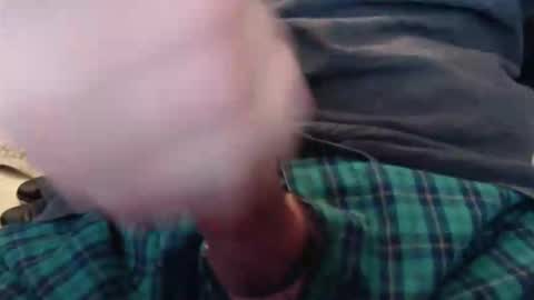 Snapshot of eat_a_peach2 chatting on 05-12-26, 10:34 eat_a_peach2 online show from 05-12-26, 10:34