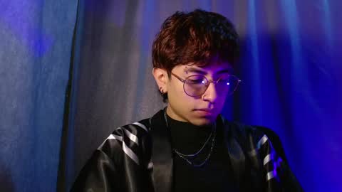 Snapshot of eather_luxury chatting on 12-22-24, 07:21 eather_luxury online show from 12-22-24, 07:21