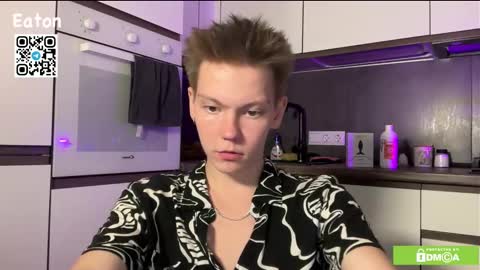 Snapshot of eaton_ chatting on 10-23-25, 05:12 eaton_ online show from 10-23-25, 05:12