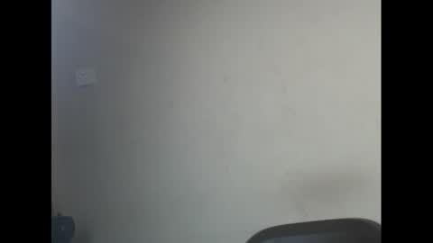 Snapshot of eatuupx chatting on 01-11-25, 01:43 eatuupx online show from 01-11-25, 01:43