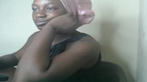 Snapshot of eatuupx chatting on 01-15-25, 07:48 eatuupx online show from 01-15-25, 07:48