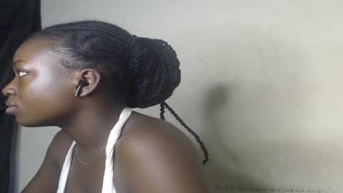 Snapshot of eatuupx chatting on 02-02-25, 08:02 eatuupx online show from 02-02-25, 08:02