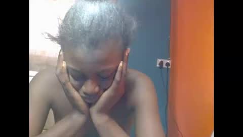 Snapshot of eatuupx chatting on 09-09-25, 09:42 eatuupx online show from 09-09-25, 09:42