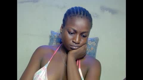 Snapshot of eatuupx chatting on 12-18-25, 05:02 eatuupx online show from 12-18-25, 05:02