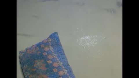 Snapshot of eatuupx chatting on 12-20-25, 06:15 eatuupx online show from 12-20-25, 06:15