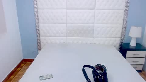 Snapshot of eban_dustan chatting on 01-06-25, 08:18 Eban online show from 01-06-25, 08:18
