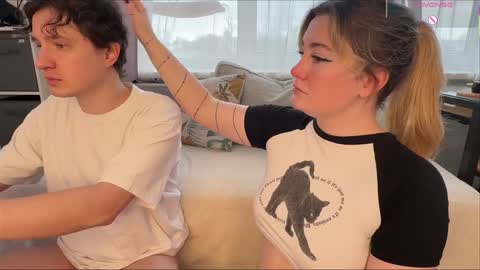 Custom content and video calls are available as well  online show from 02-25-26, 07:51