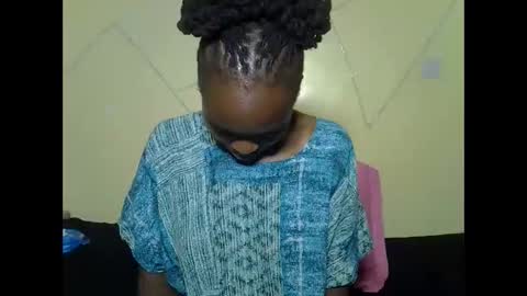 Snapshot of eboniana chatting on 09-14-25, 11:48 eboniana online show from 09-14-25, 11:48