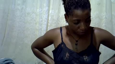 Snapshot of ebony_candy1998 chatting on 07-12-26, 08:11 ebony_candy1998 online show from 07-12-26, 08:11