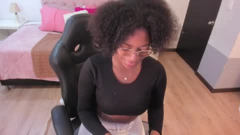 ebony_fantasy2 online show from 03-29-26, 12:16