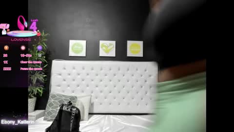 ebony_katterin online show from 11-26-25, 11:00