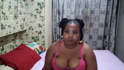 Snapshot of ebony_lovex0x chatting on 07-26-26, 04:36 ebony_lovex0x online show from 07-26-26, 04:36