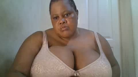 ebony_magixs online show from 09-28-25, 06:57