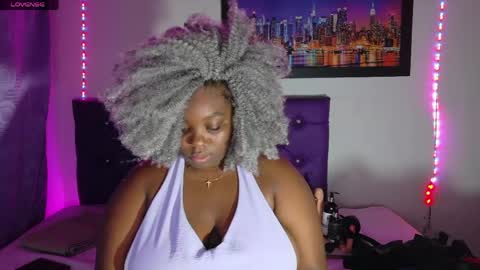 LINA  online show from 04-22-26, 03:20