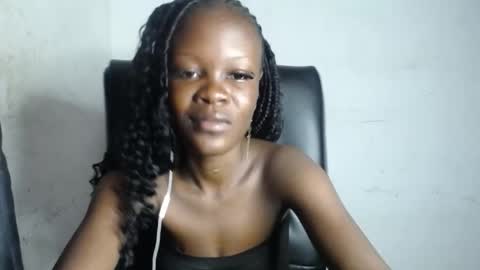 Snapshot of ebony_petitegirl chatting on 03-23-26, 09:30 Lilly online show from 03-23-26, 09:30