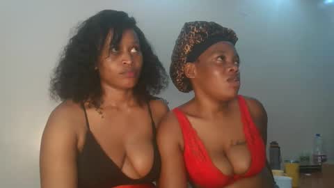 Ebony squiter online show from 12-13-25, 08:14