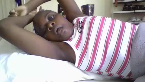 Snapshot of ebony_tasha chatting on 03-11-26, 06:30 tasha online show from 03-11-26, 06:30