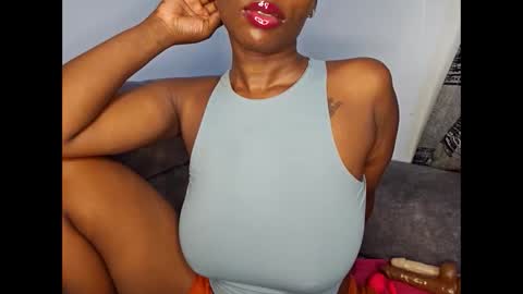 Ebony Melanie online show from 11-11-25, 11:27