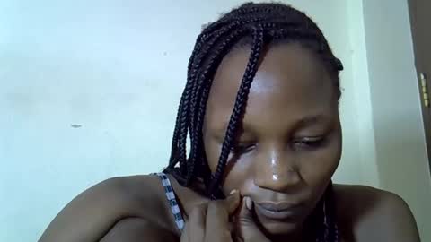 Snapshot of ebonycutegal4 chatting on 09-30-25, 10:09 MELLEN online show from 09-30-25, 10:09