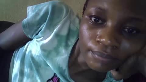 Snapshot of ebonycutegal4 chatting on 11-02-25, 06:49 MELLEN online show from 11-02-25, 06:49