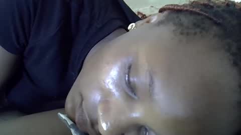 Snapshot of ebonycutegal4 chatting on 11-05-25, 07:52 MELLEN online show from 11-05-25, 07:52