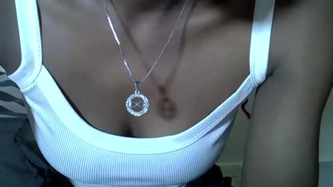 Snapshot of ebonycutegal4 chatting on 11-16-25, 08:25 MELLEN online show from 11-16-25, 08:25