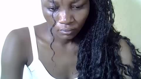 Snapshot of ebonycutegal4 chatting on 12-14-25, 07:58 MELLEN online show from 12-14-25, 07:58