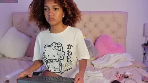 Queen Ebony online show from 12-30-24, 01:04