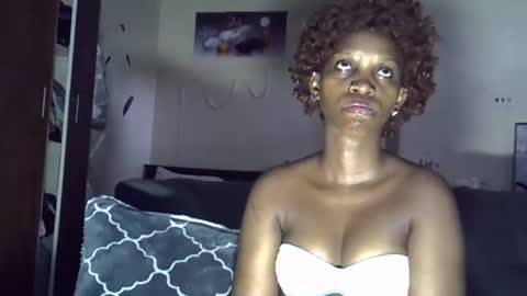 Snapshot of ebonykiki chatting on 03-06-26, 12:12 ebonykiki online show from 03-06-26, 12:12