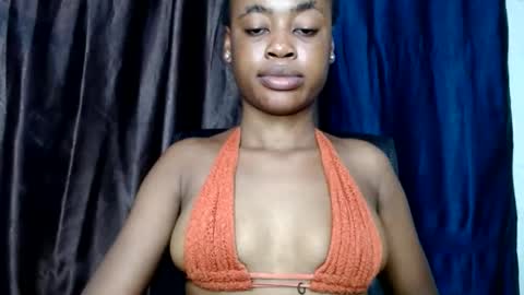 Snapshot of ebonypussy_xx chatting on 10-10-25, 04:17 ebonypussy_xx online show from 10-10-25, 04:17