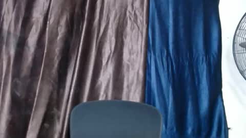 Snapshot of ebonypussy_xx chatting on 10-20-25, 03:01 ebonypussy_xx online show from 10-20-25, 03:01